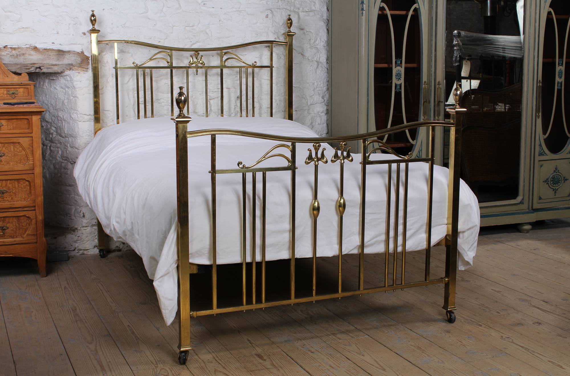 Brass beds in bedroom Stock Photos and Images